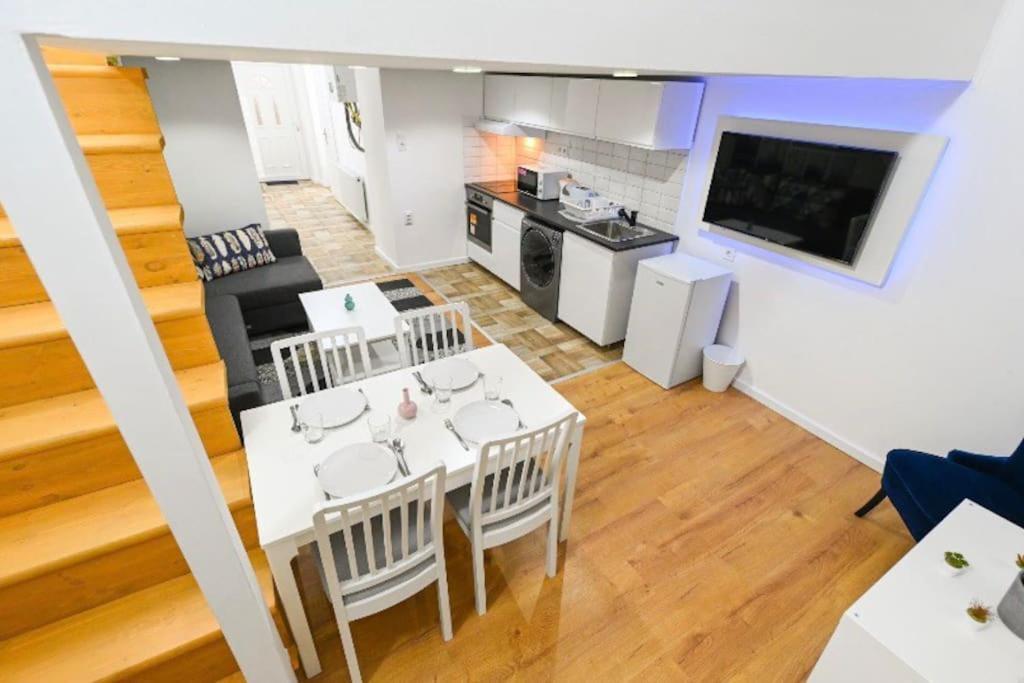 Lovely Studio Flat In Damjanich Street - Leonard Budapest Extérieur photo