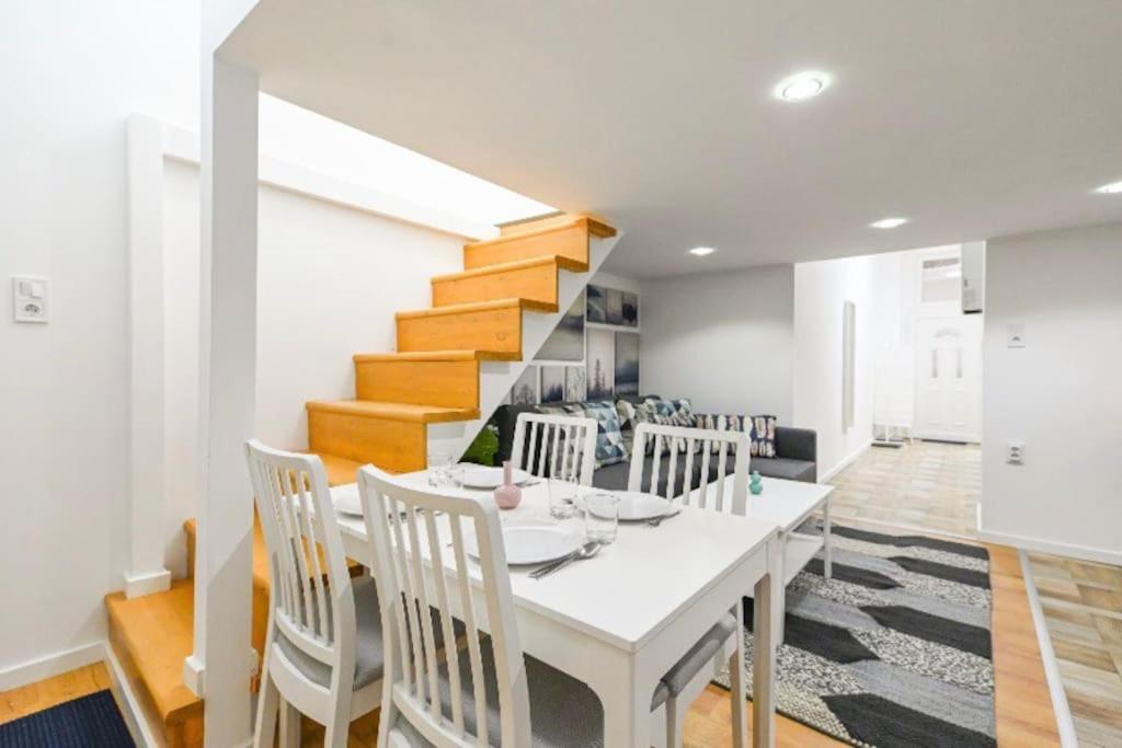 Lovely Studio Flat In Damjanich Street - Leonard Budapest Extérieur photo