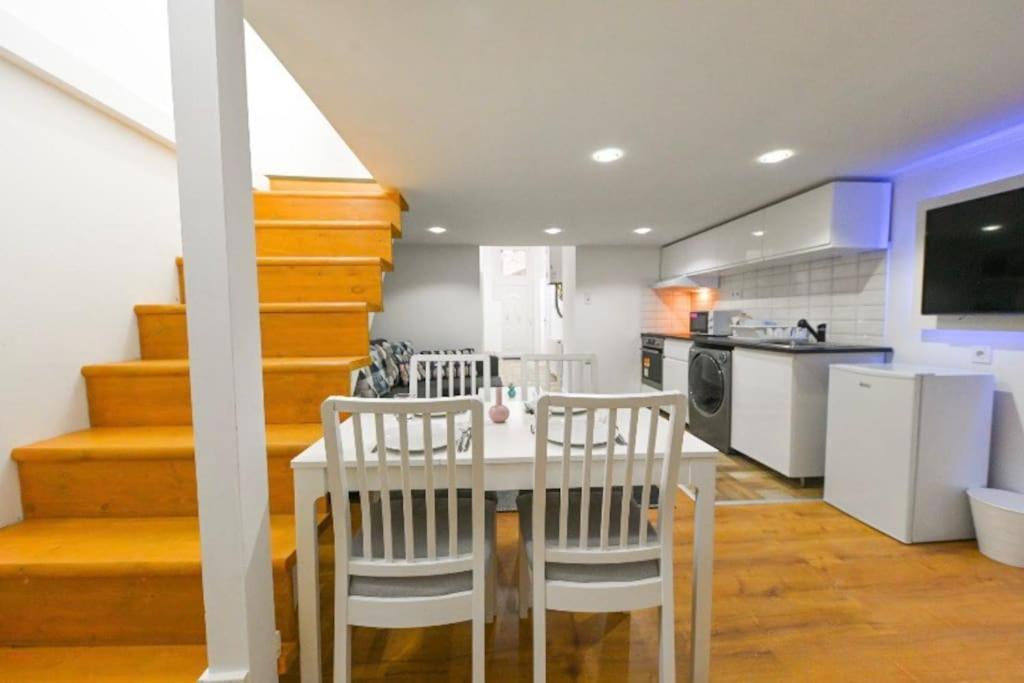 Lovely Studio Flat In Damjanich Street - Leonard Budapest Extérieur photo
